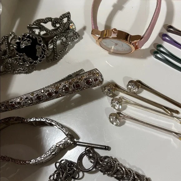 Accessories Bundle. - Picture 3 of 6